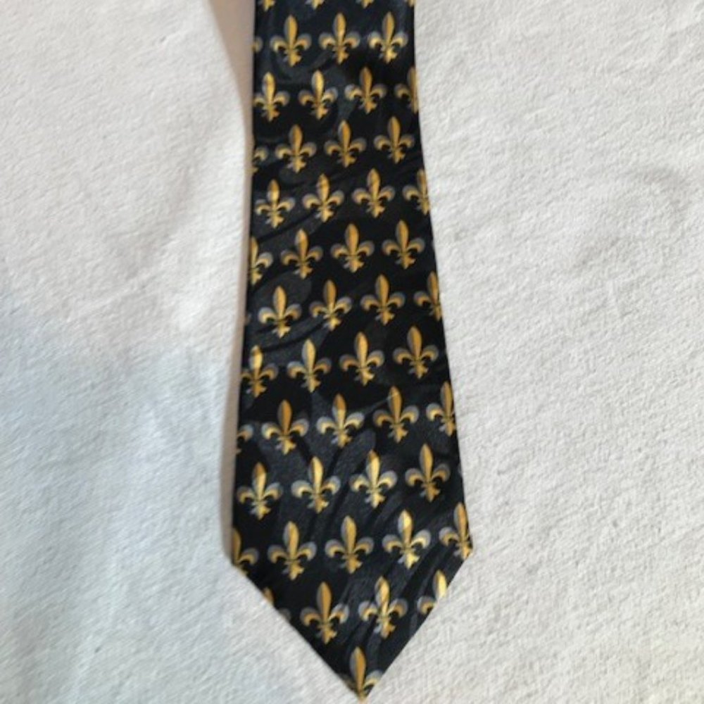Hand Made Steven Harris Fleur De Lis Neck Tie